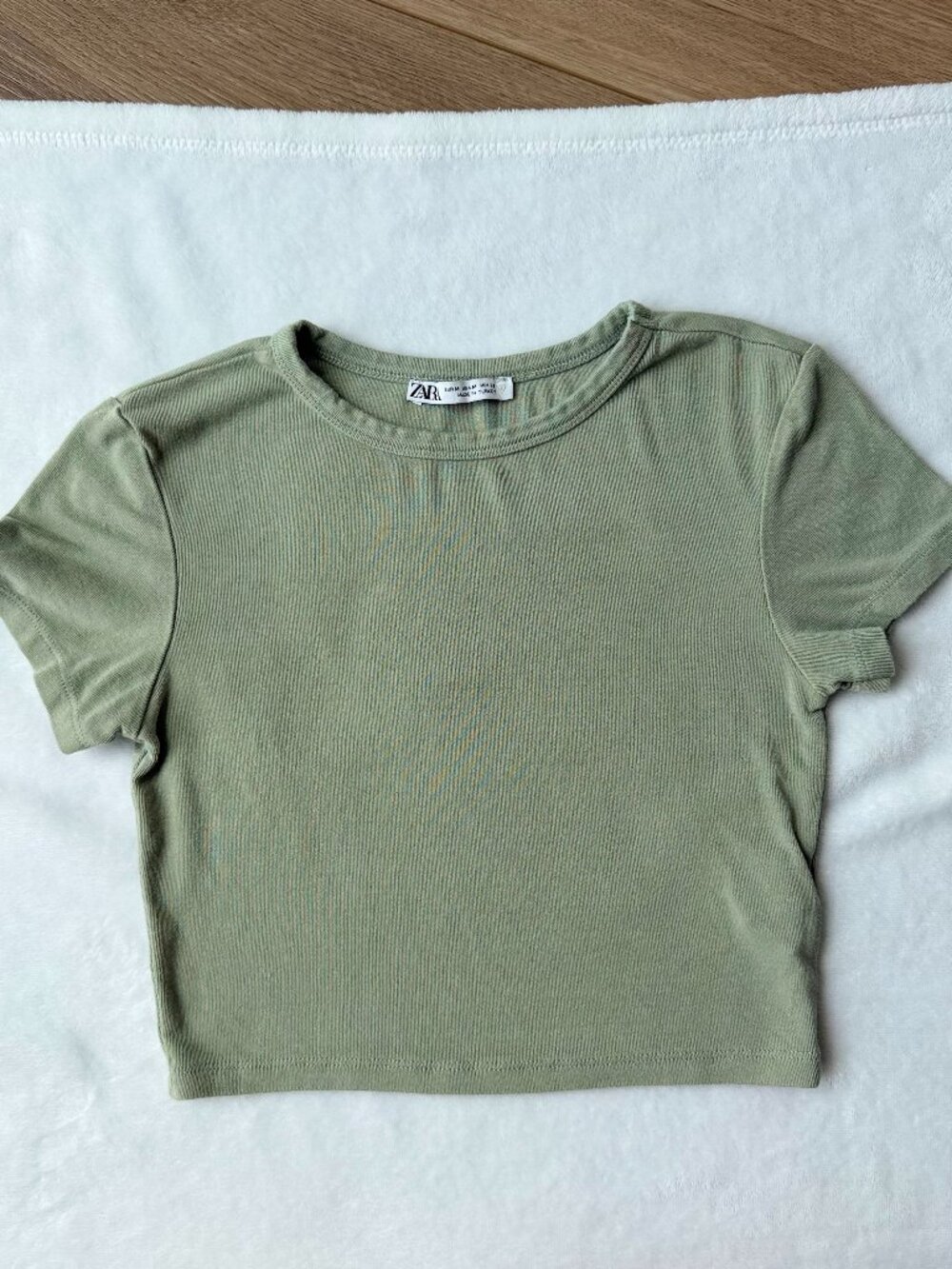 Zara Cropped Tee Sage Green M